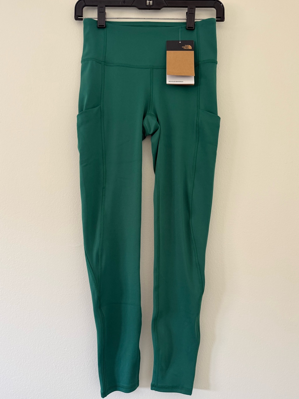 The North Face Skyway Leggings Xs Evergreen Nwt